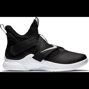 Men’s size 14 Nike Lebron Soldier 12 TB Sneakers